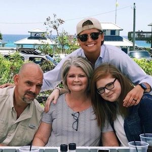 Meet your Posher, Bailey